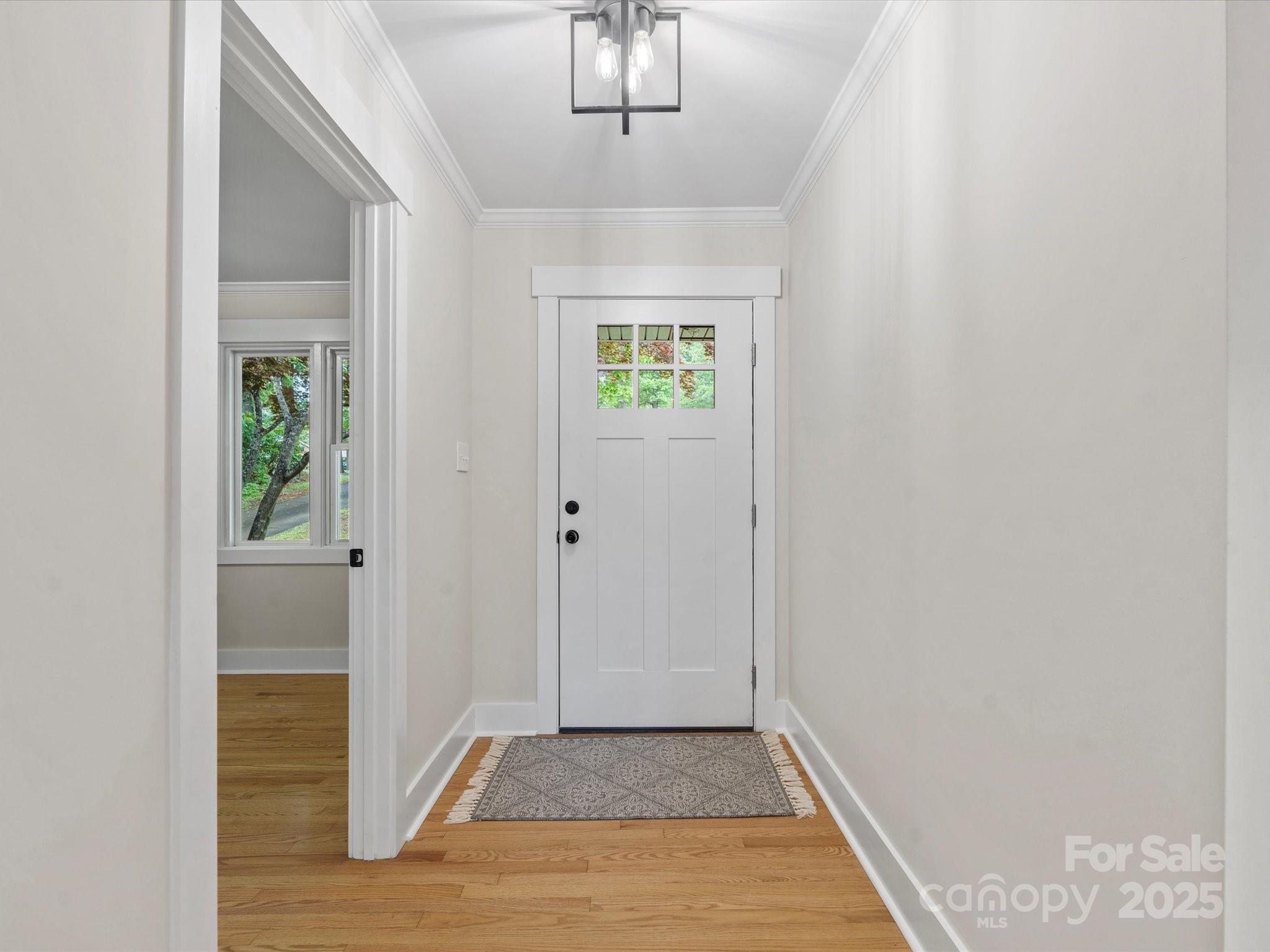 981 Meadowlark Drive