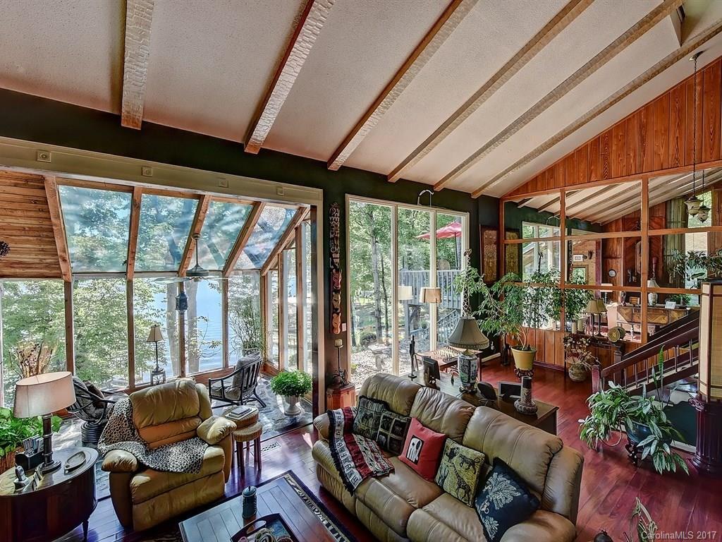 Tega Cay - Residential