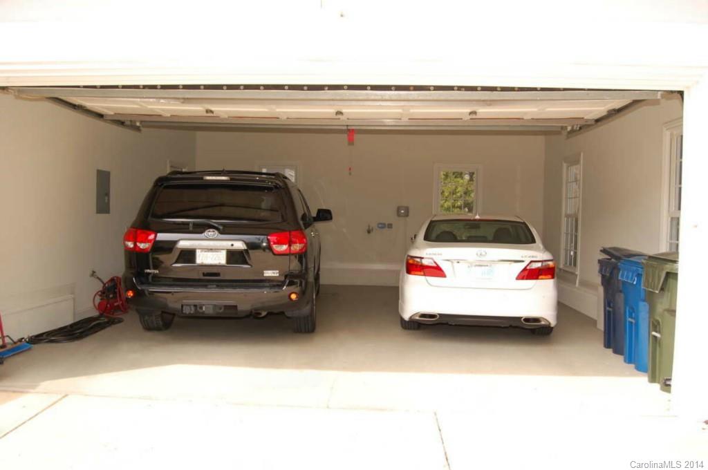 The Peninsula - Residential