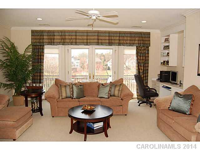 The Peninsula - Residential