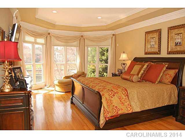 The Peninsula - Residential