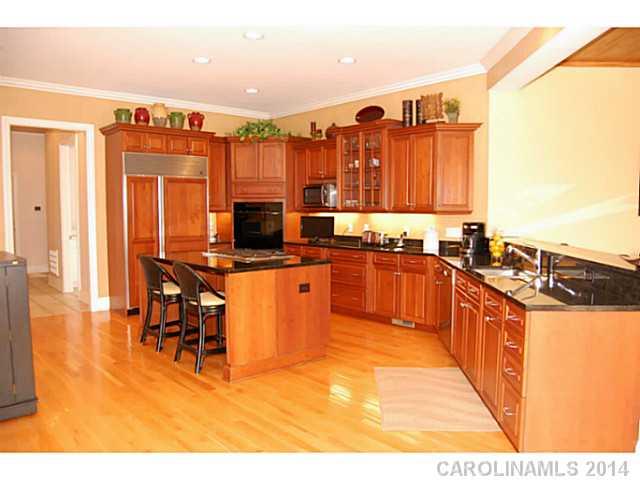 The Peninsula - Residential