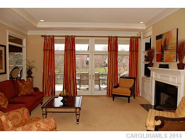 The Peninsula - Residential