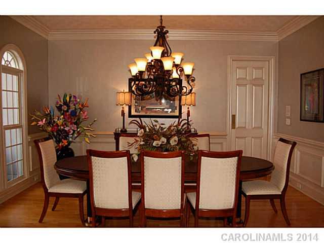 The Peninsula - Residential