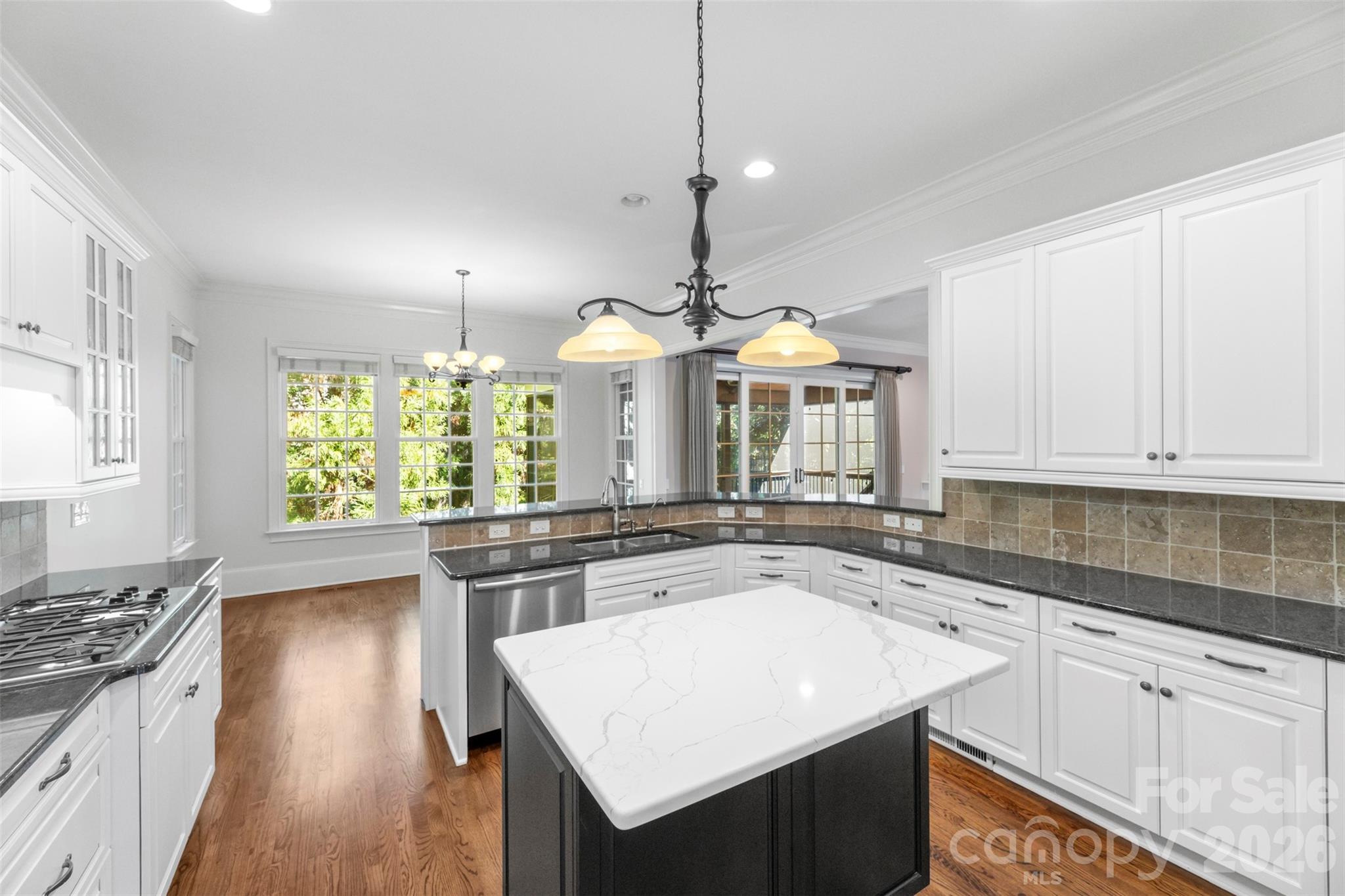 8928 Heydon Hall Circle