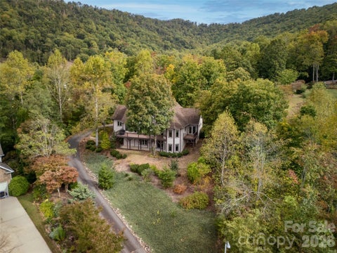 Photo of 142 Twin Courts Drive, Weaverville, NC 28787 (MLS # 4433768)