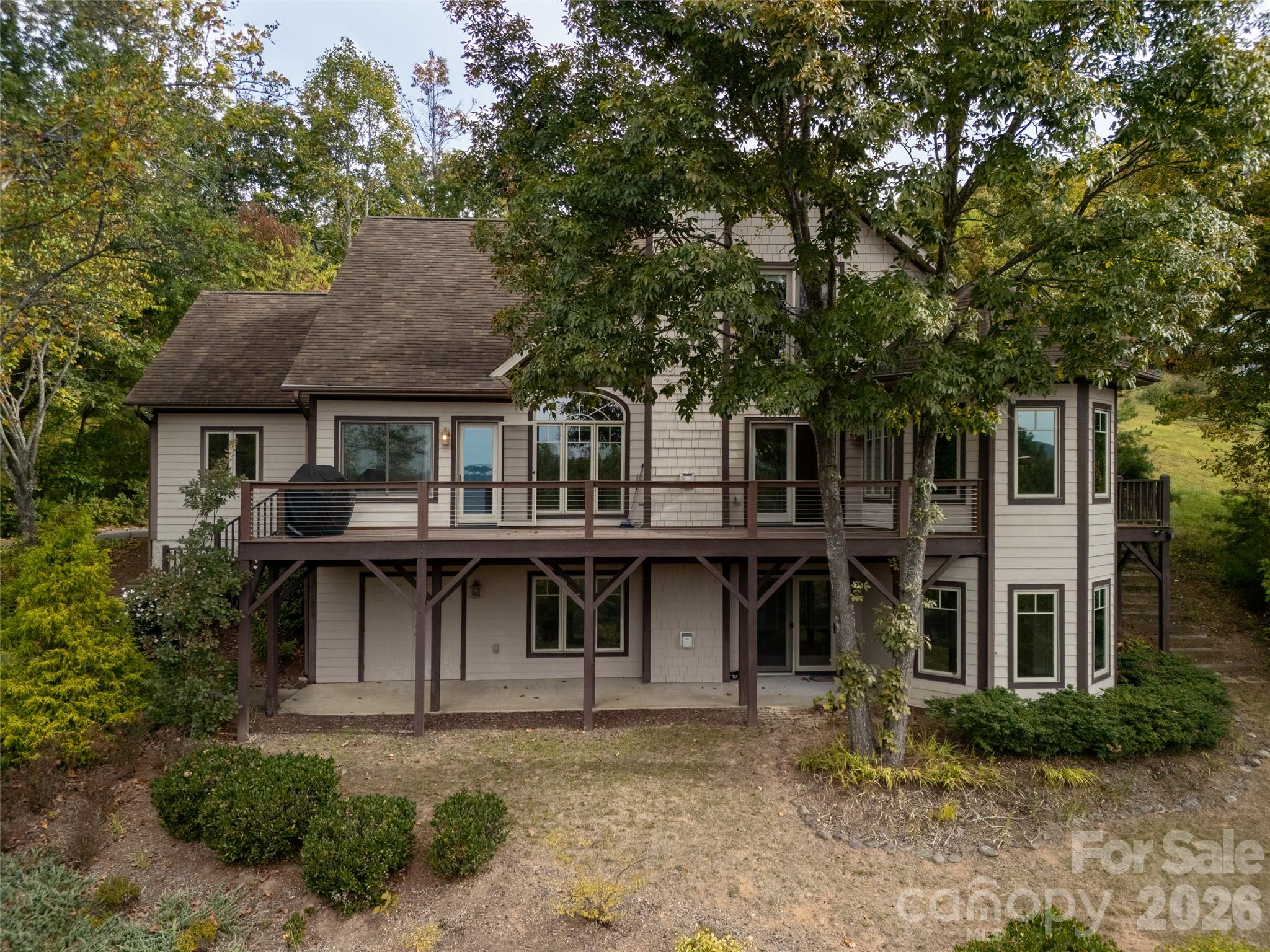 142 Twin Courts Drive