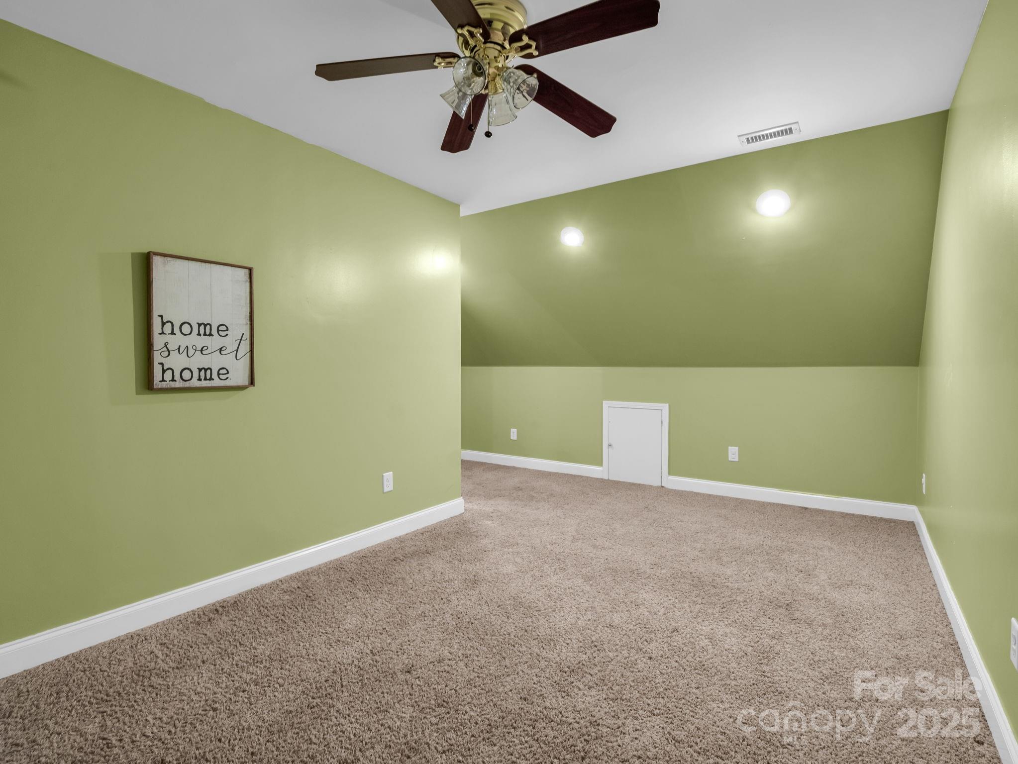 Vista At The Riverbank - Residential