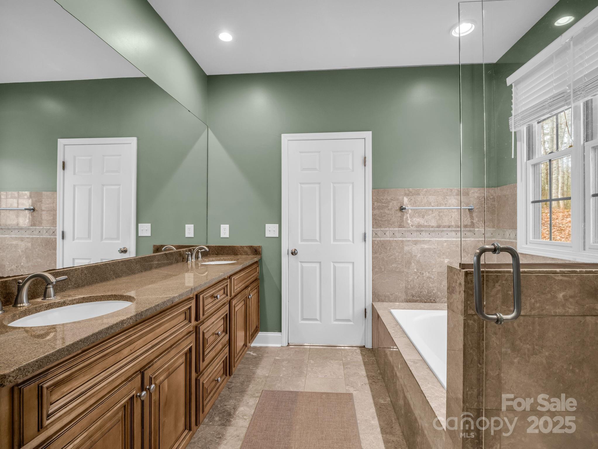 Vista At The Riverbank - Residential