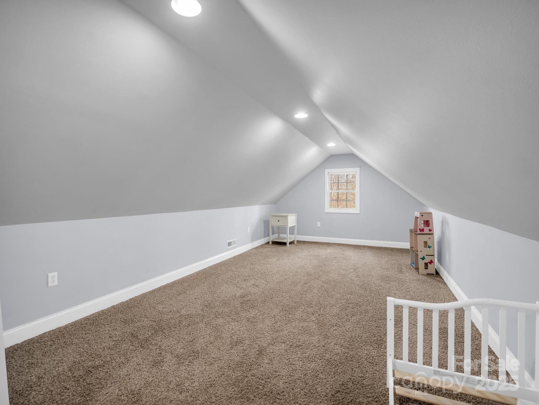 Vista At The Riverbank - Residential