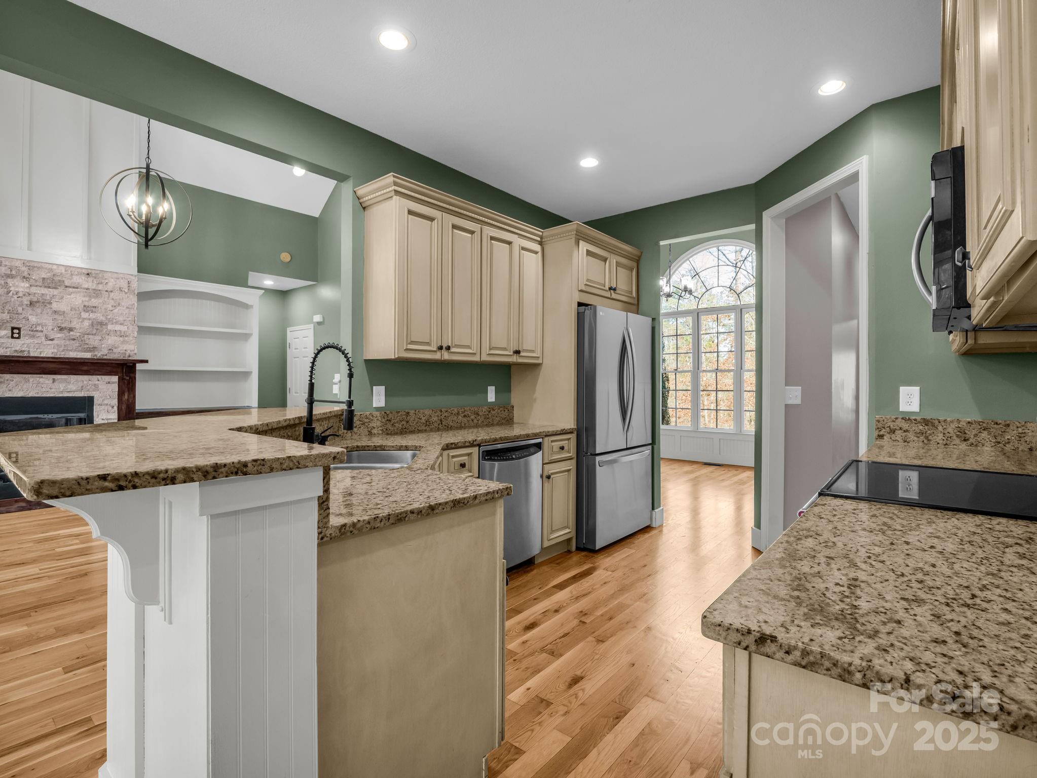 Vista At The Riverbank - Residential