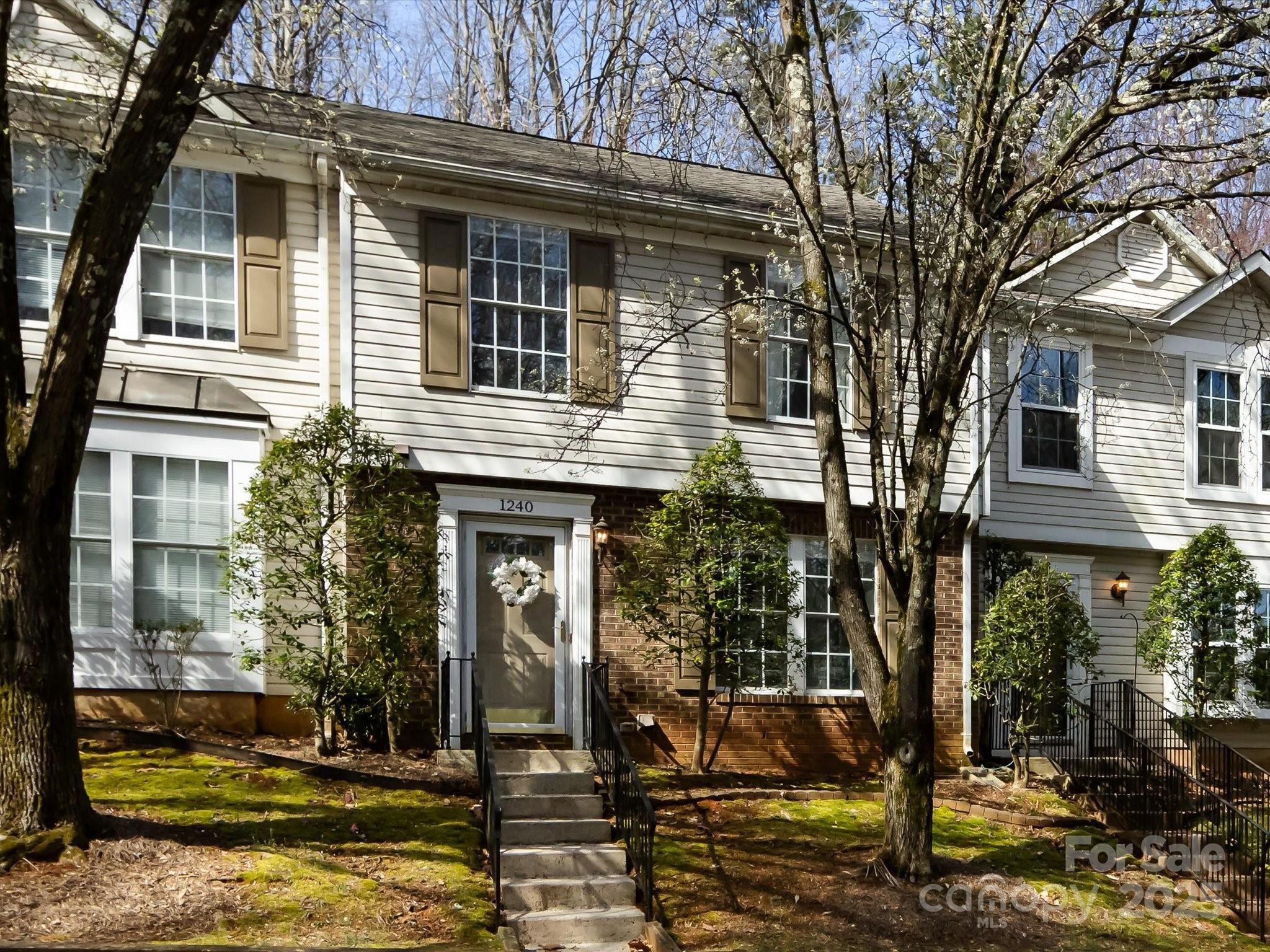 1240 Maple Shade Lane