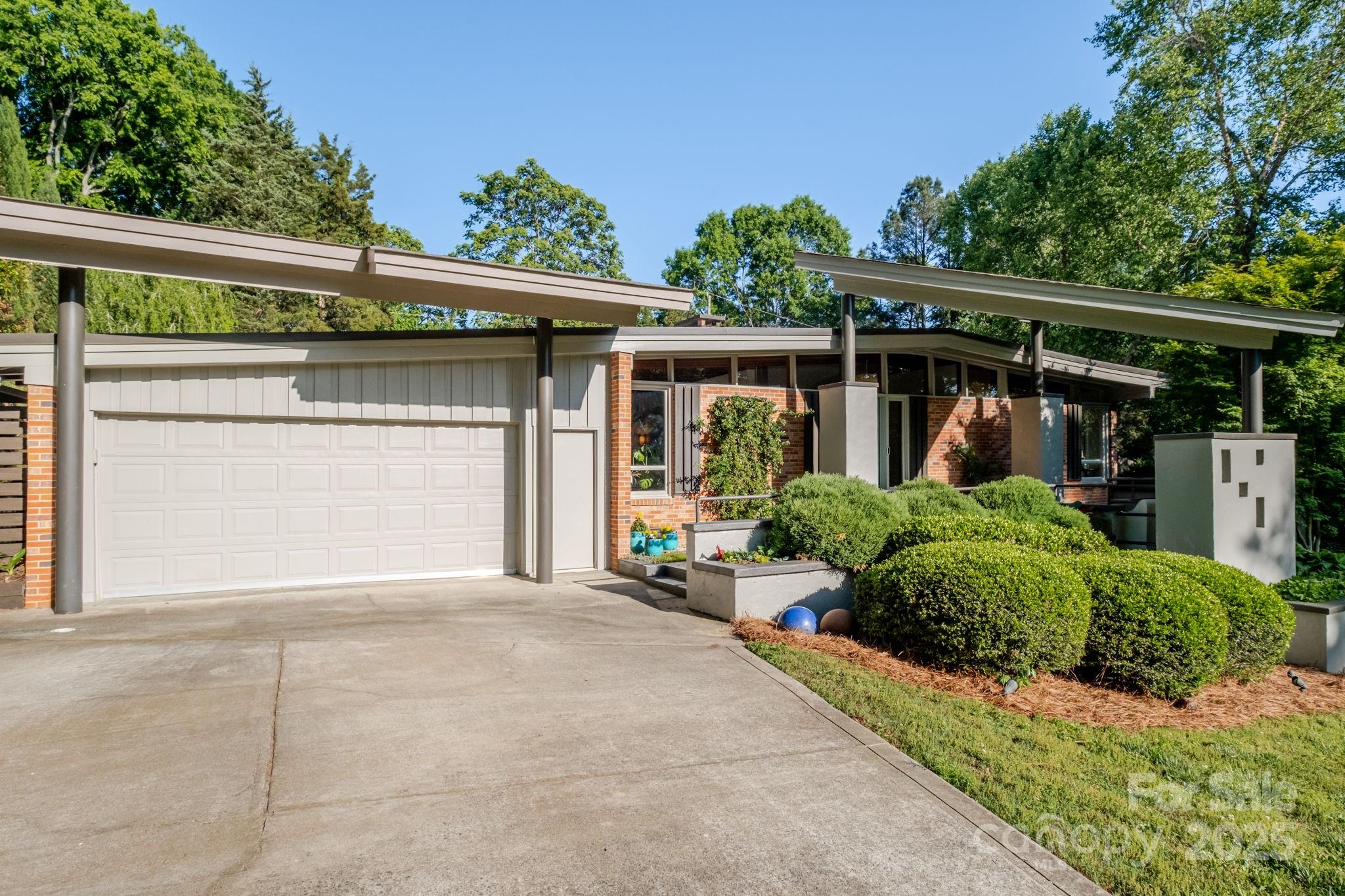 714 Larkhall Lane
