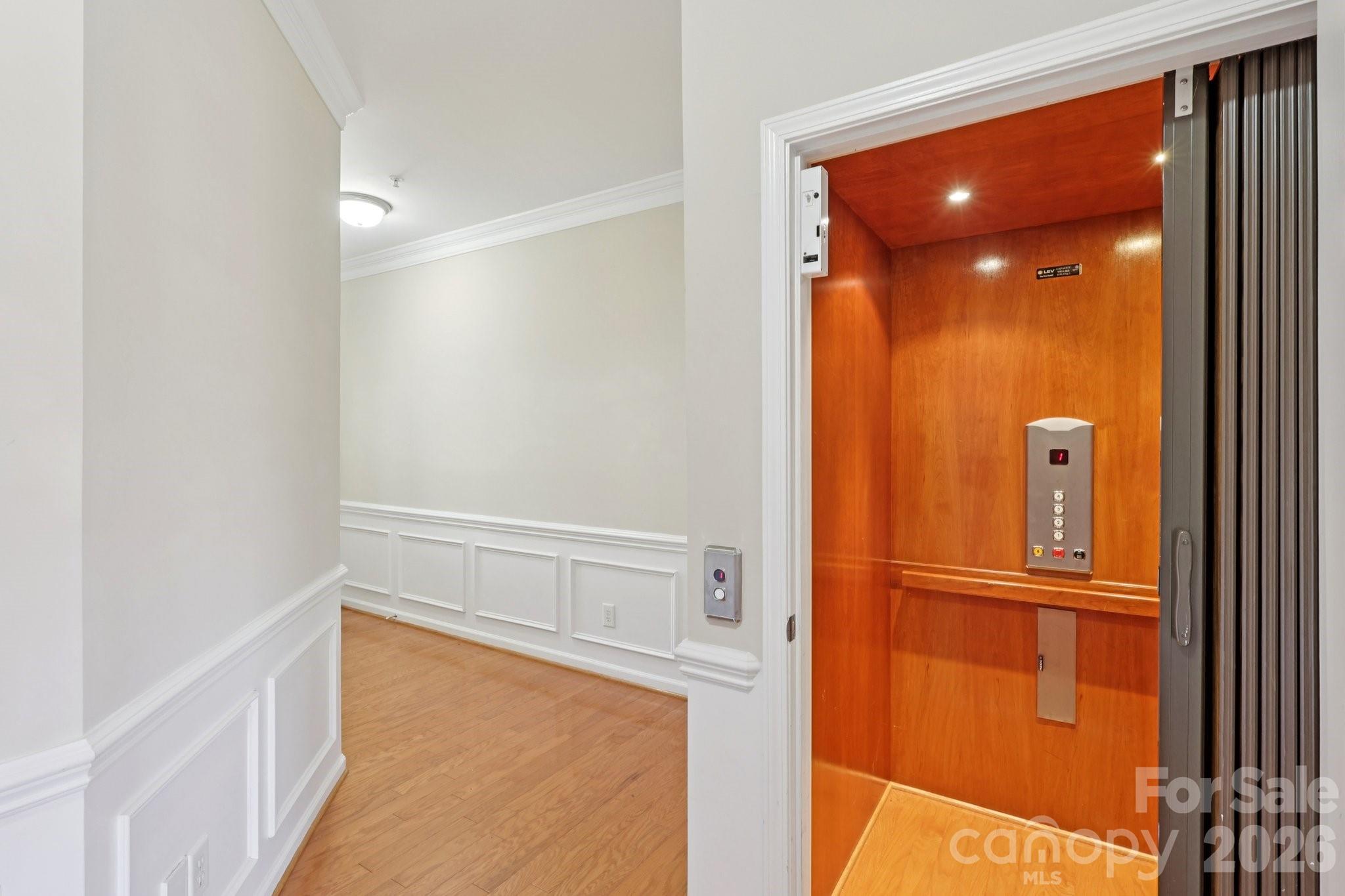 Lake Shore On Lake Wylie - Residential