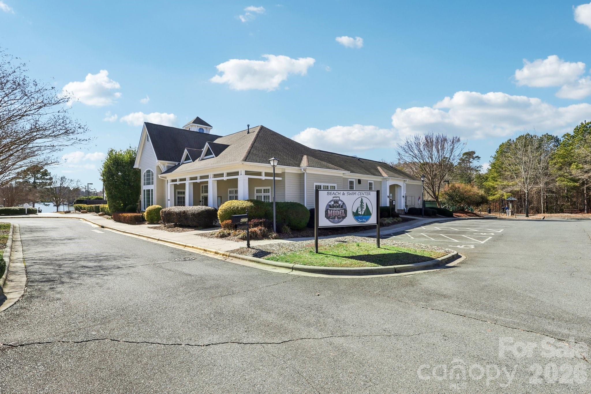 Lake Shore On Lake Wylie - Residential