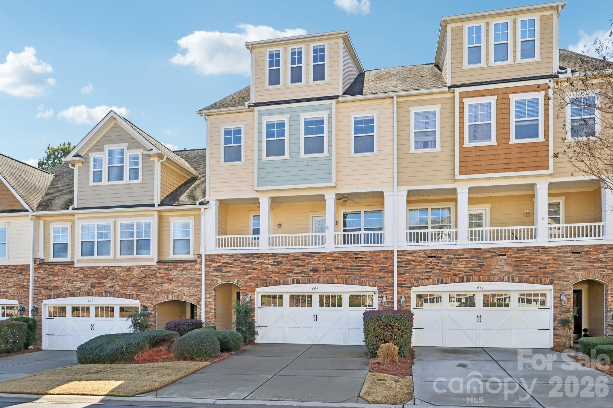 Lake Shore On Lake Wylie - Residential