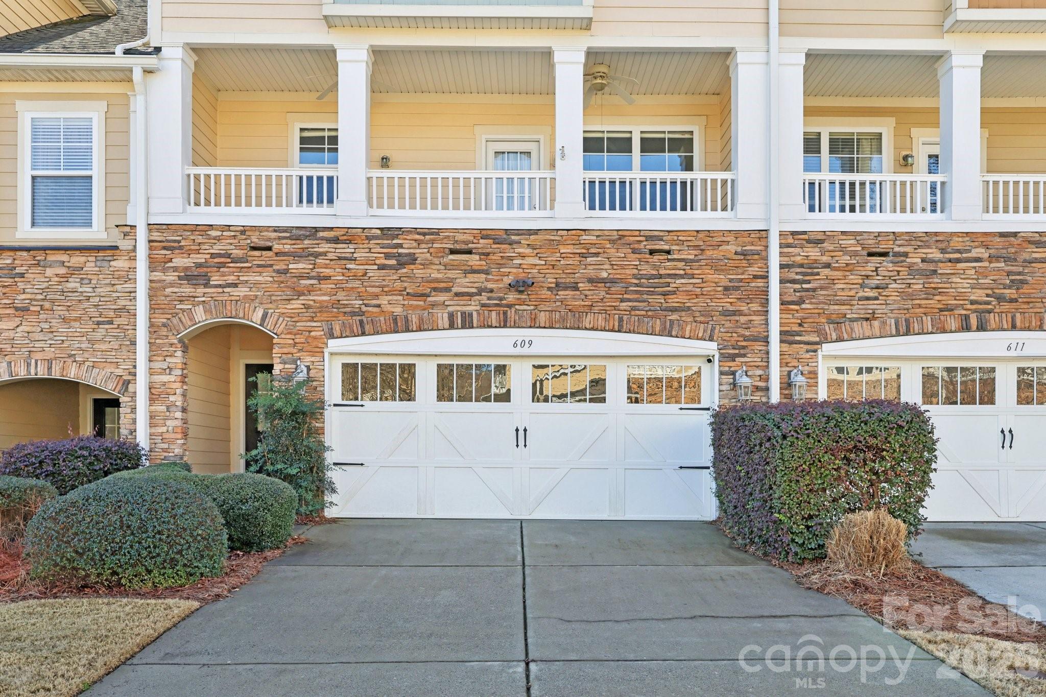 Lake Shore On Lake Wylie - Residential