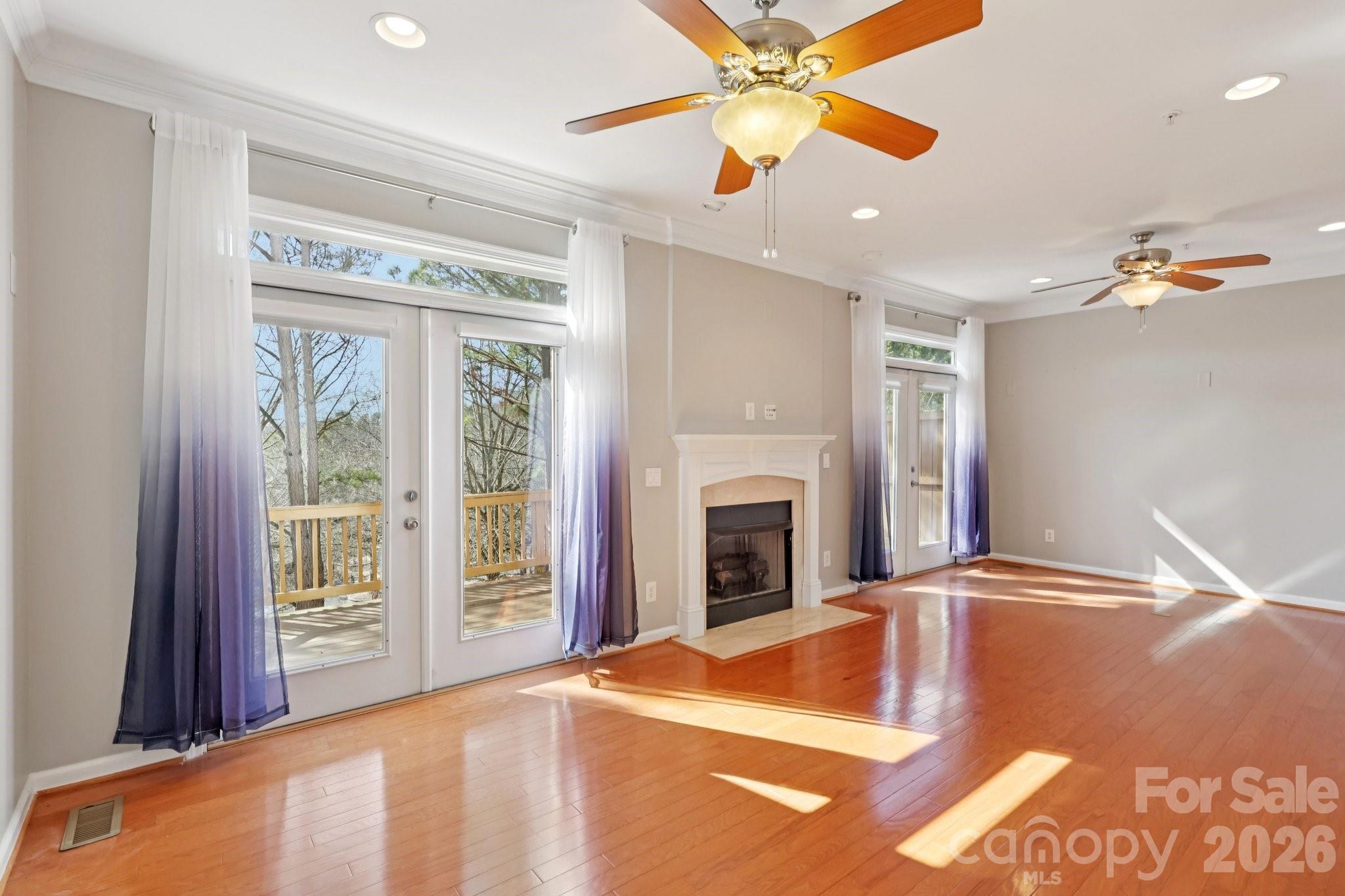 Lake Shore On Lake Wylie - Residential