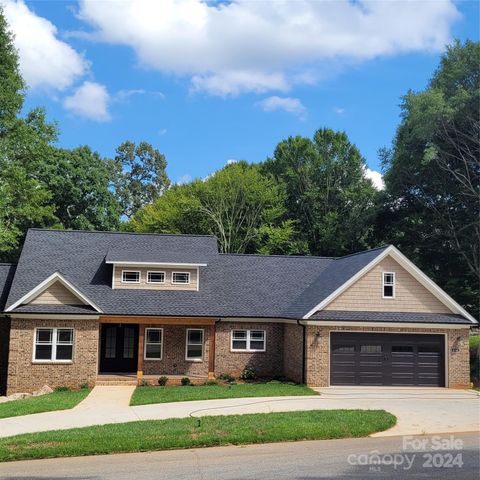 A home in Hickory