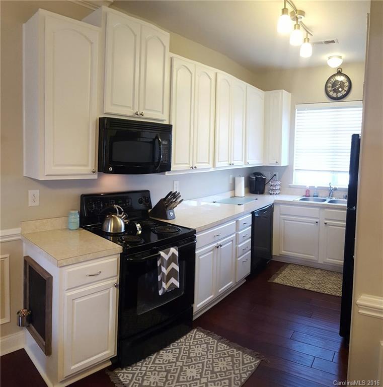 Moss Creek Village - Residential