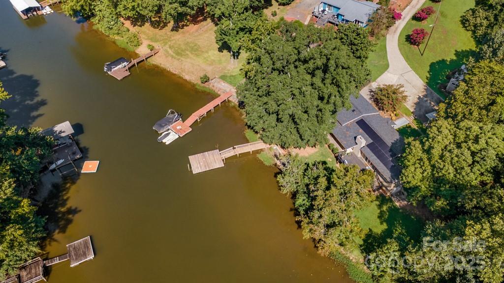 13833 Woody Point Road