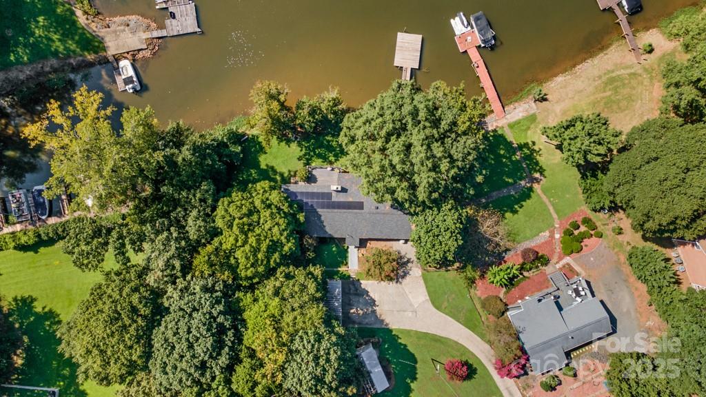 13833 Woody Point Road