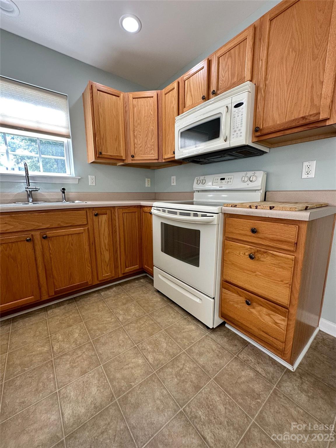 Lexington Commons - Residential Lease