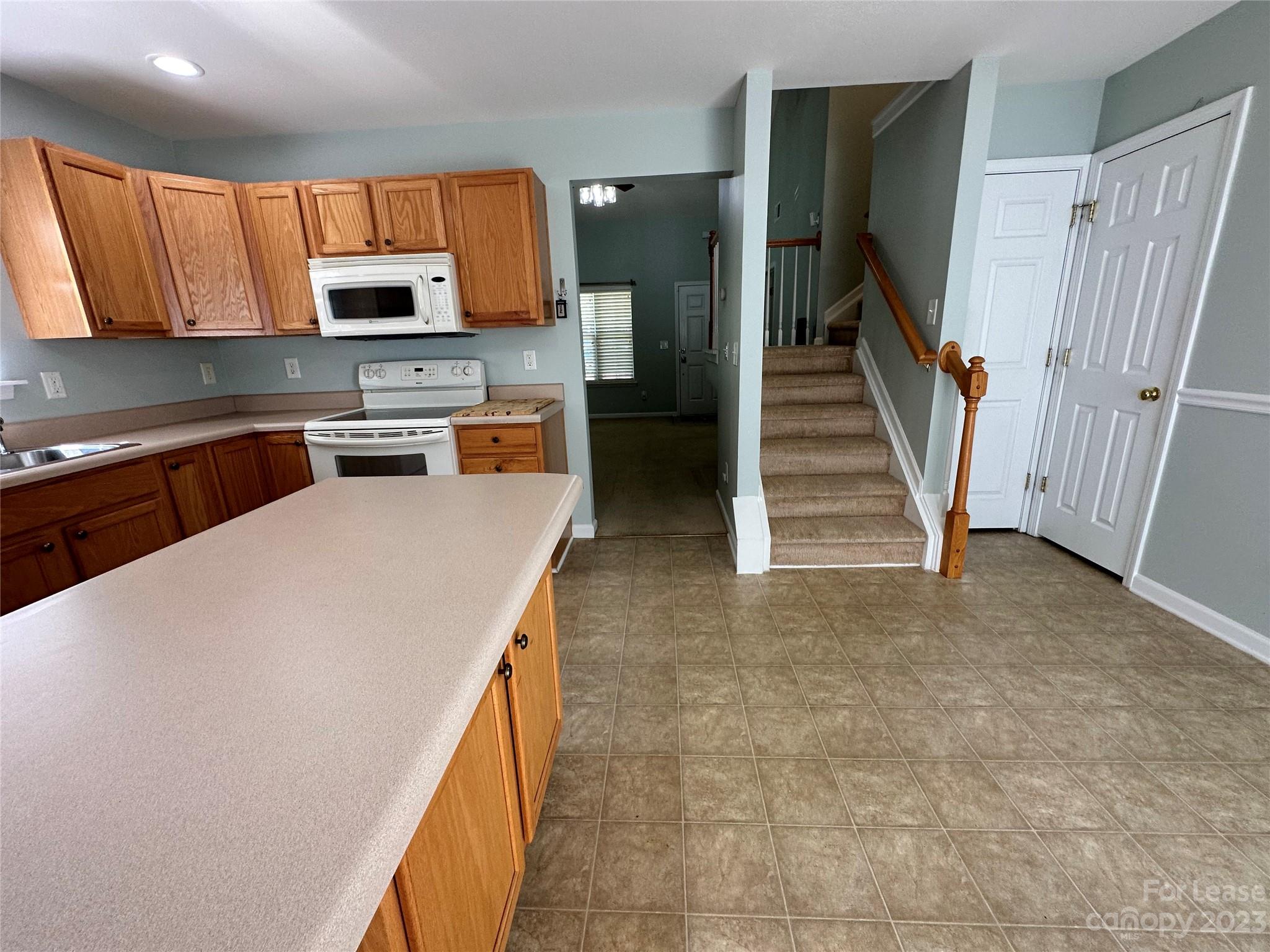 Lexington Commons - Residential Lease