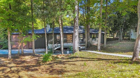 Photo of 3301 Archdale Drive, Charlotte, NC 28210 (MLS # 4328724)