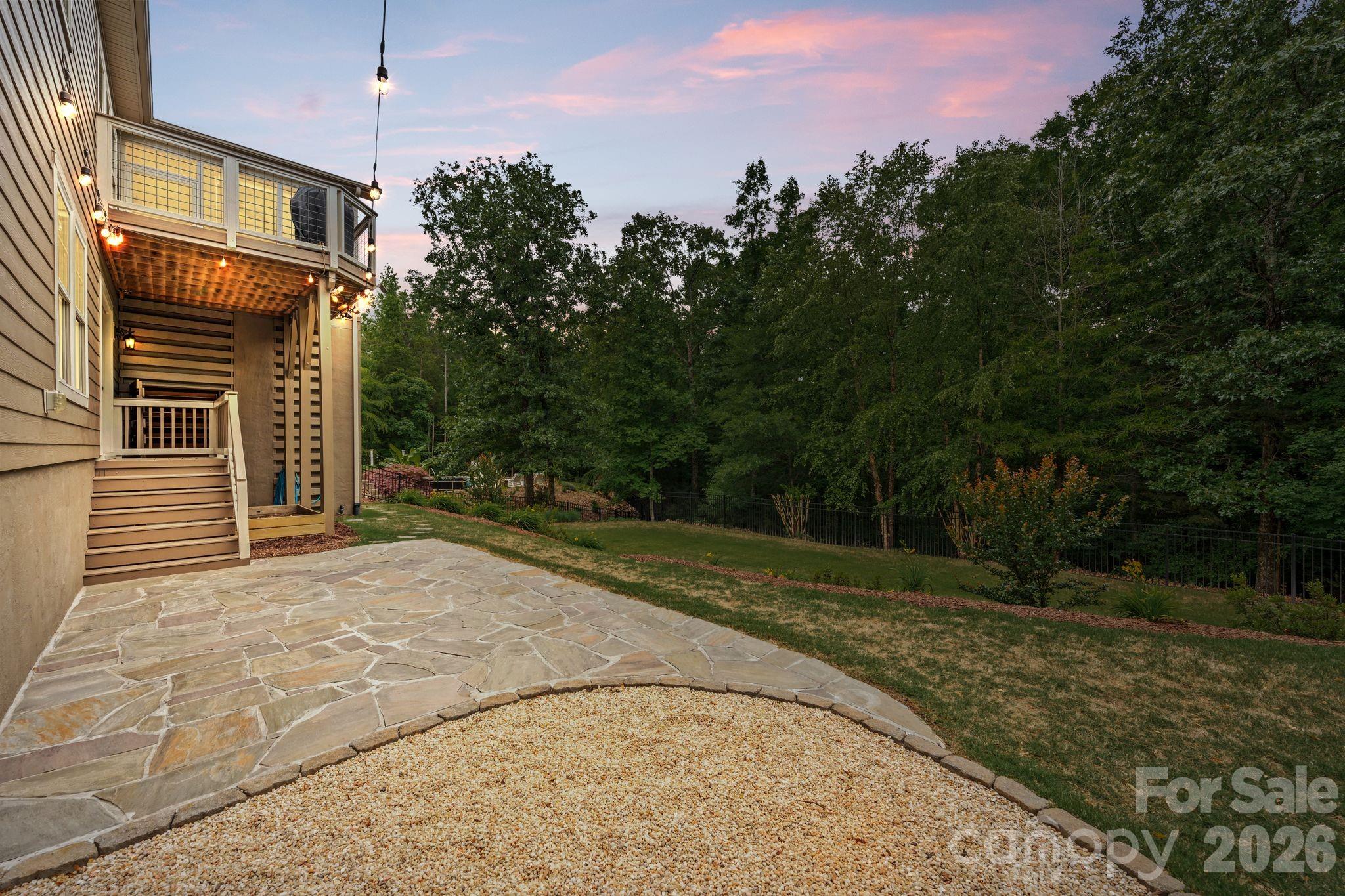 SERENITY POINT - Residential