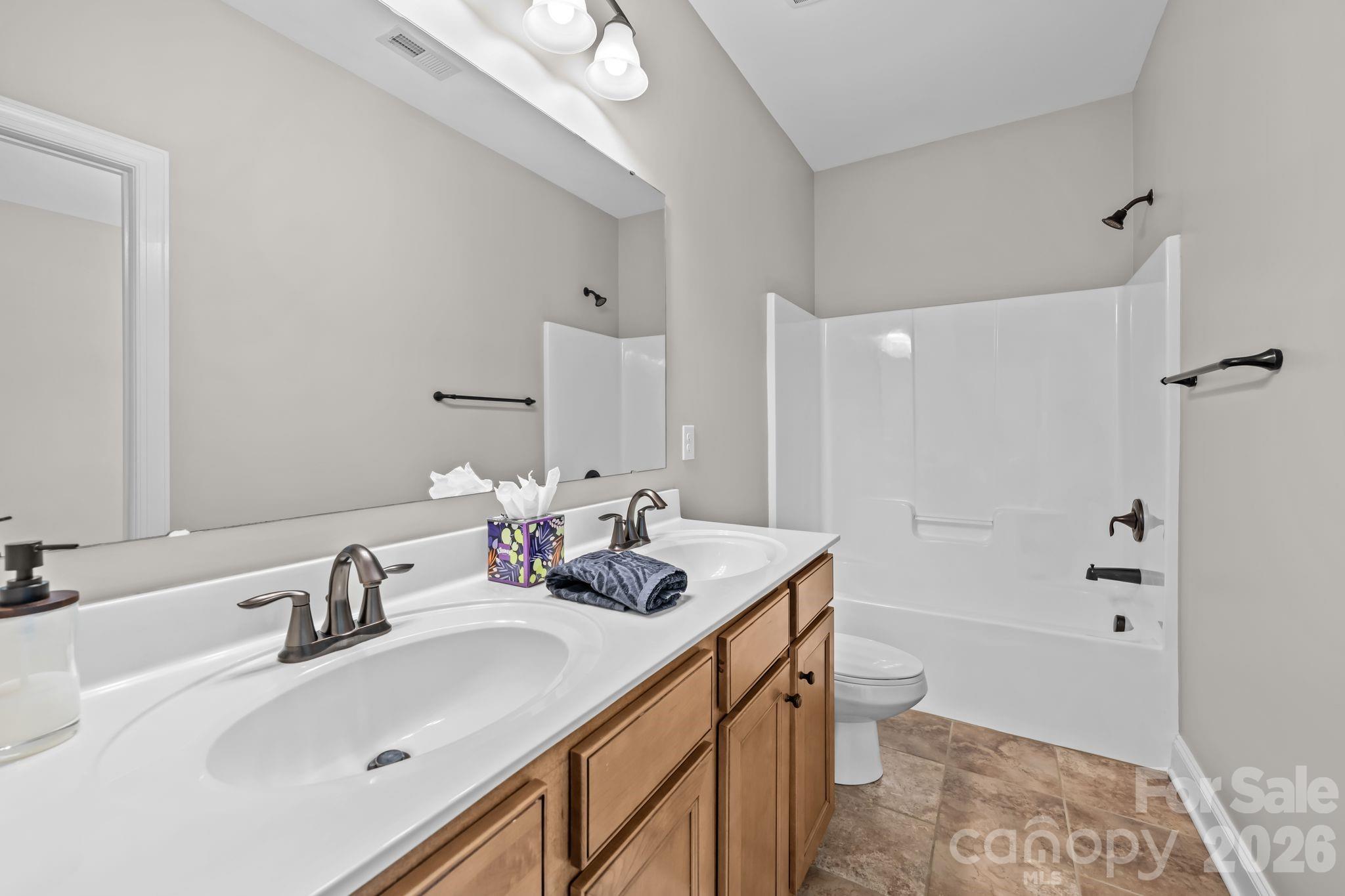 SERENITY POINT - Residential