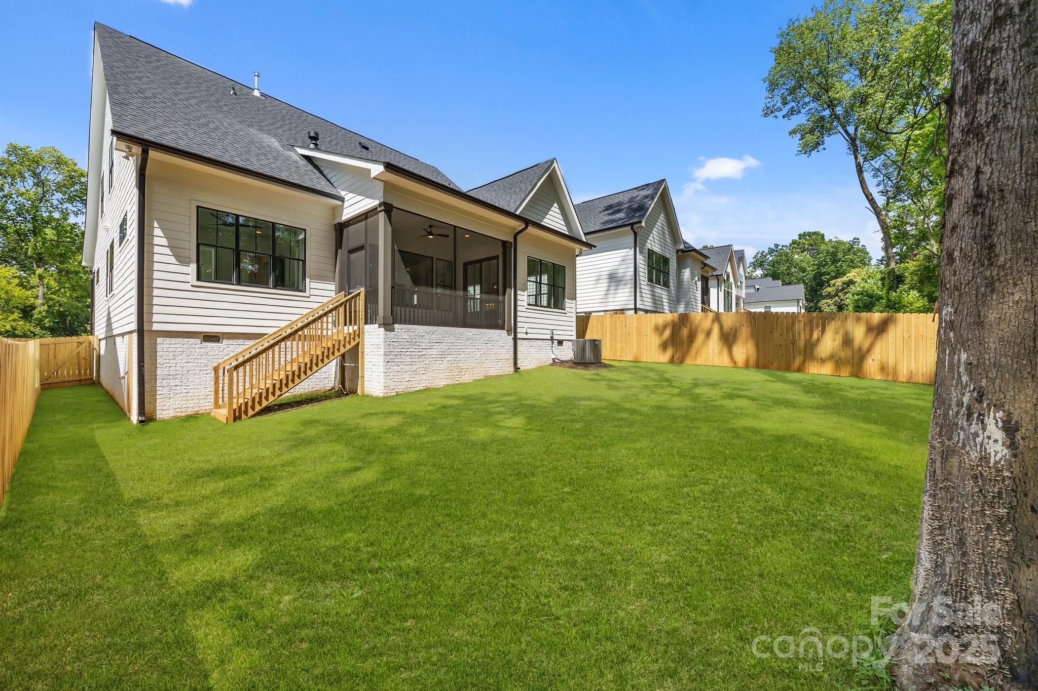 3949 Plainview Road