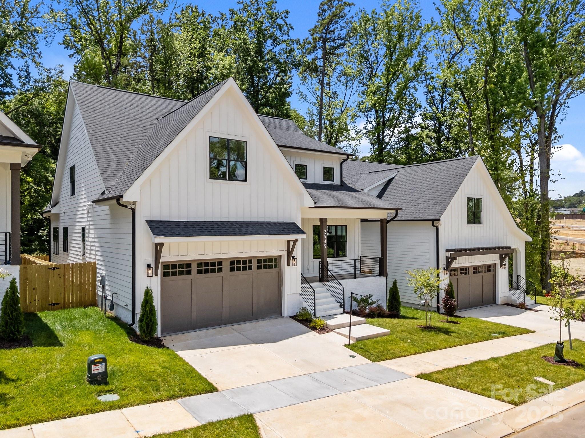 3949 Plainview Road