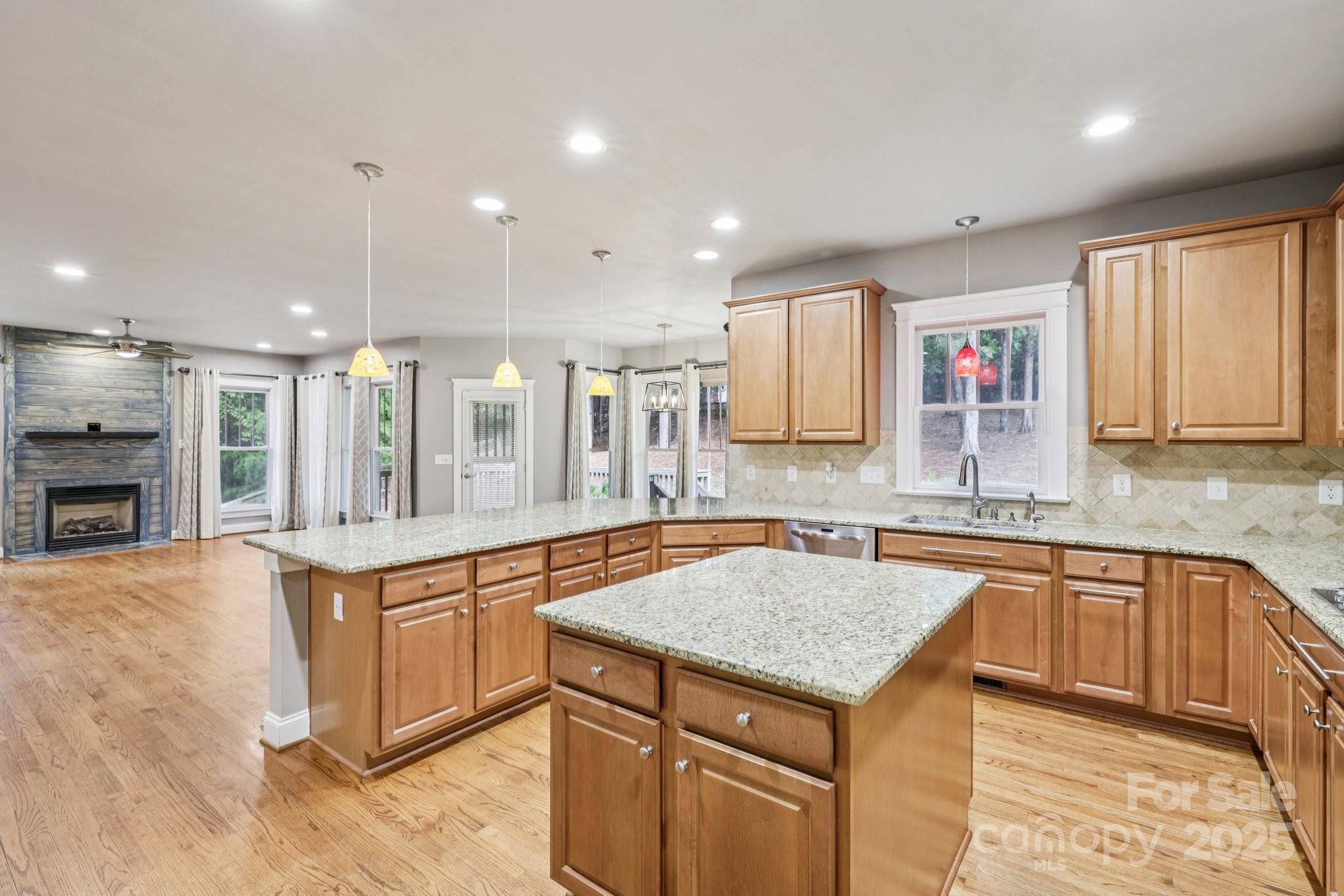 Lakeshore - Residential