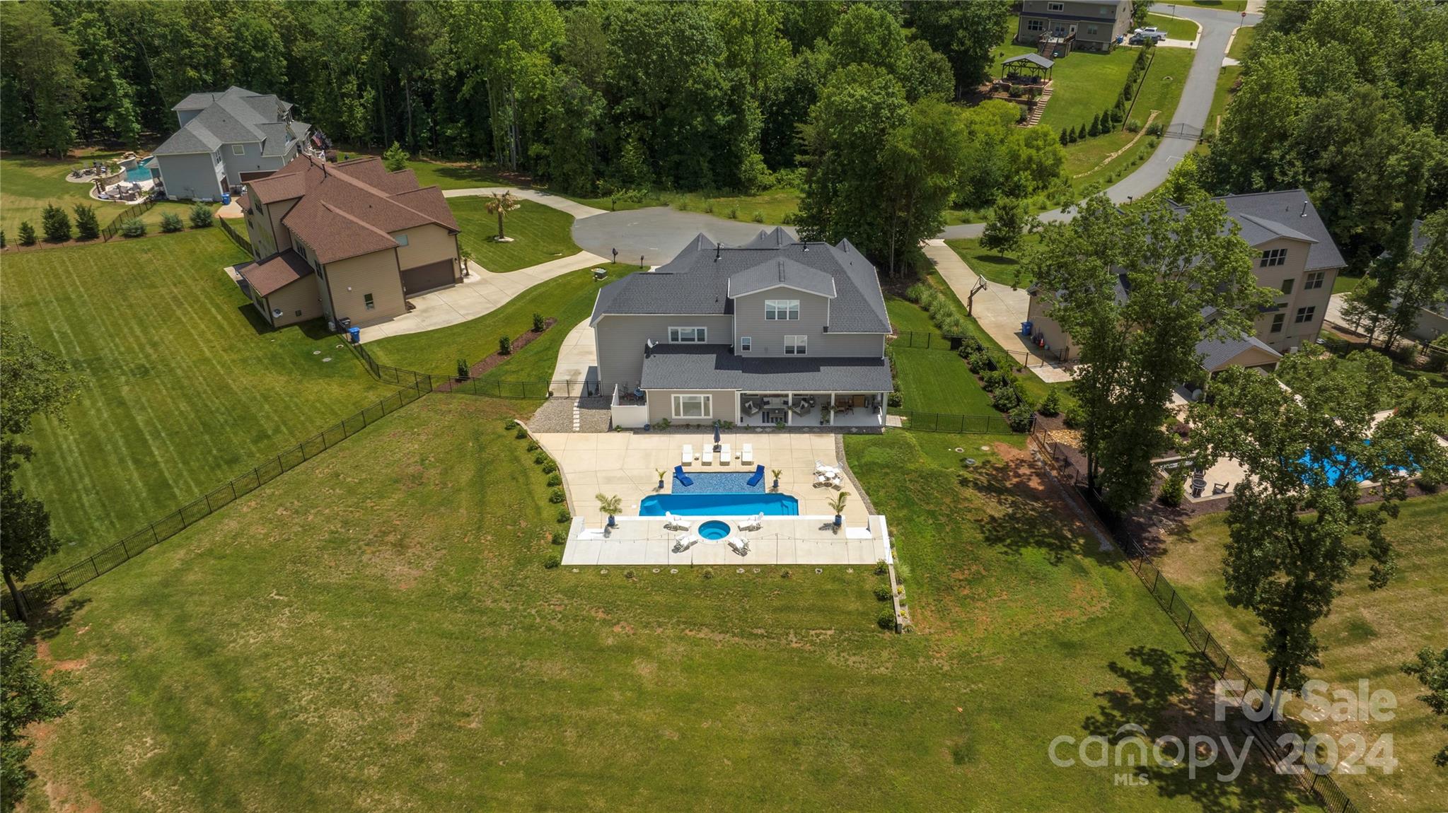 Chesapeake Pointe - Residential