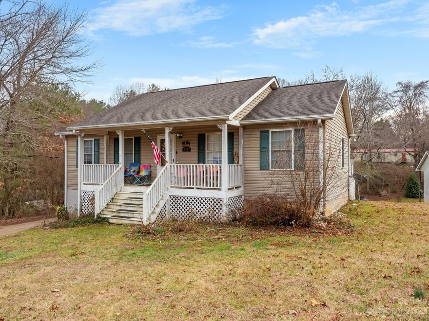 Spacious 3-bedroom/3-bath home with finished basement space, attached garage, and fantastic location convenient to both Asheville and Hendersonville amenities. Main level features living room, dining area, kitchen, primary bedroom, 2 guest bedrooms, 2 full baths, and access to large deck. Finished basement area includes bonus room, 3rd full bath, laundry, and attached garage. You'll appreciate how spacious and accommodating this house can be!
Refrigerator in dining area conveys (not the one in the kitchen). Currently tenant-occupied on month-to-month lease ($1,800 per month). Long-term rental history available. This home could make a great investment purchase or primary home. 24-hour notice required due to tenants. No showings before 12 pm on weekdays.