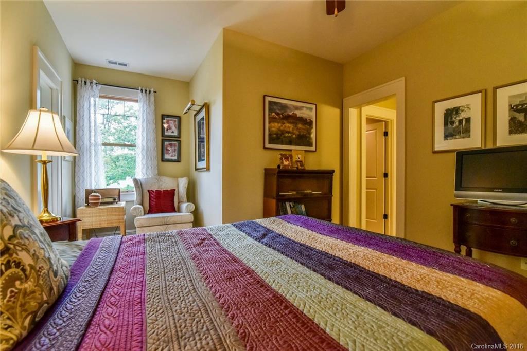 Bennington Oaks - Residential