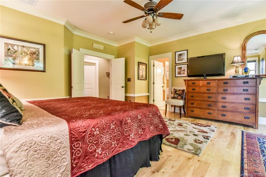 Bennington Oaks - Residential