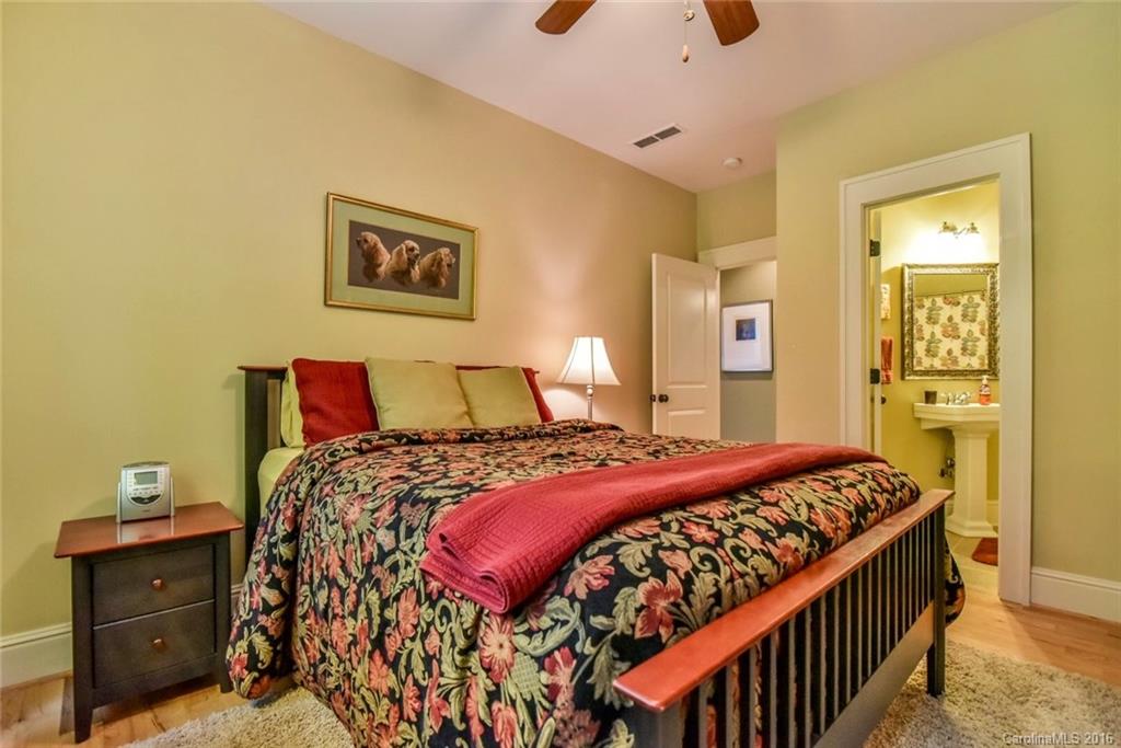 Bennington Oaks - Residential