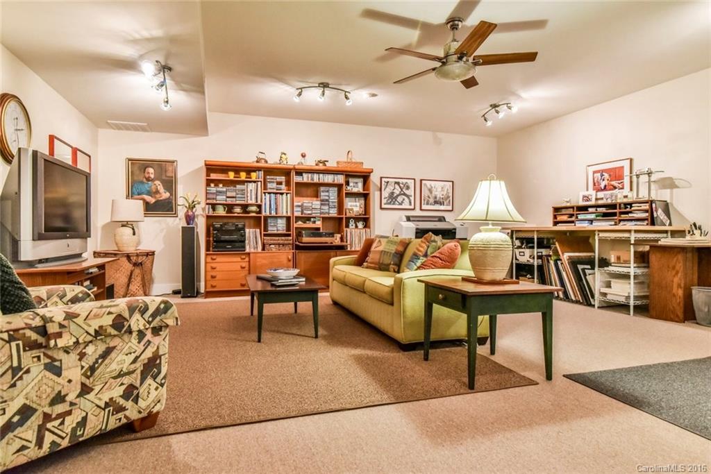 Bennington Oaks - Residential