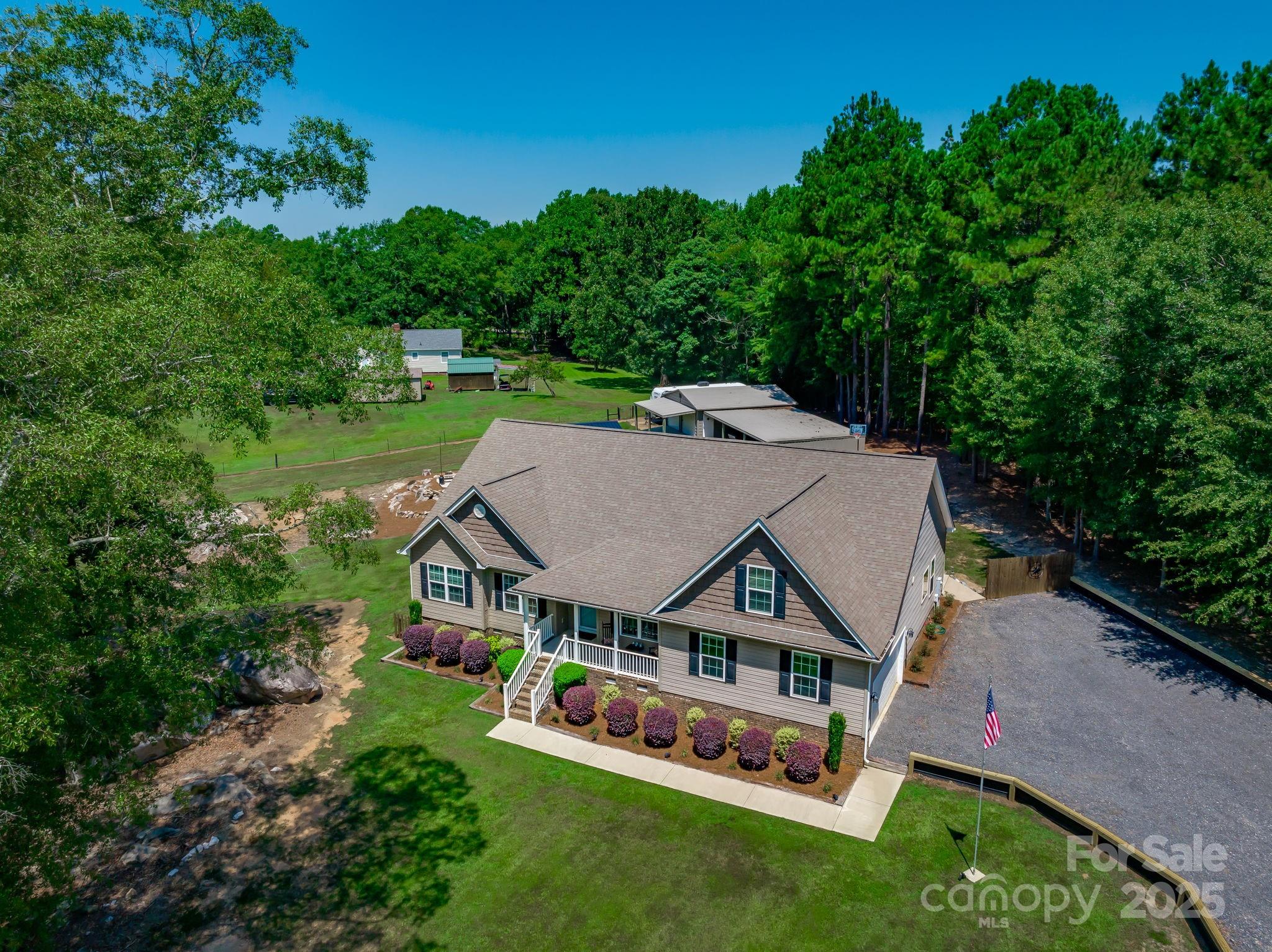 5557 Brooklyn Road