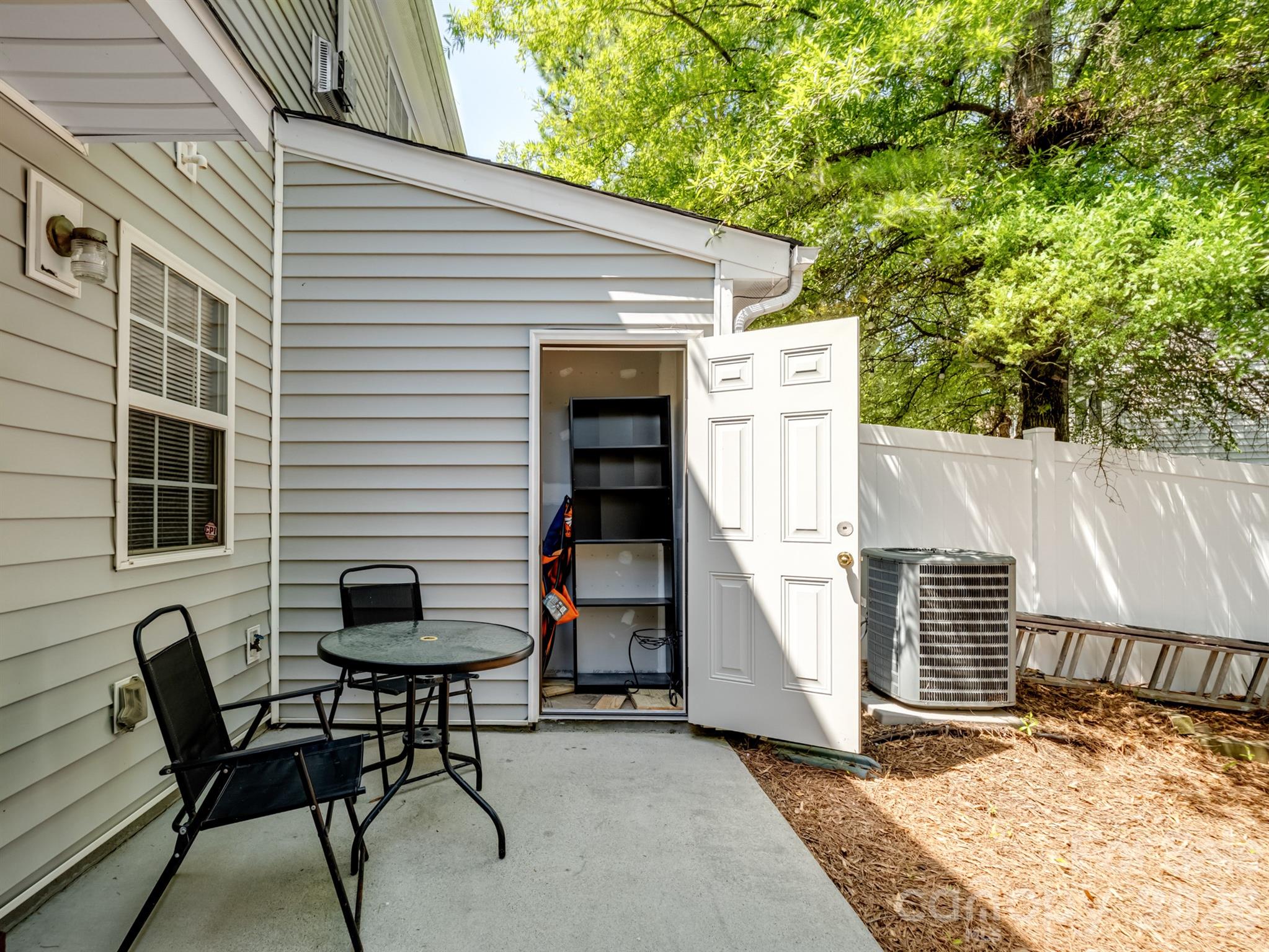 The Townes At Berkshire - Residential