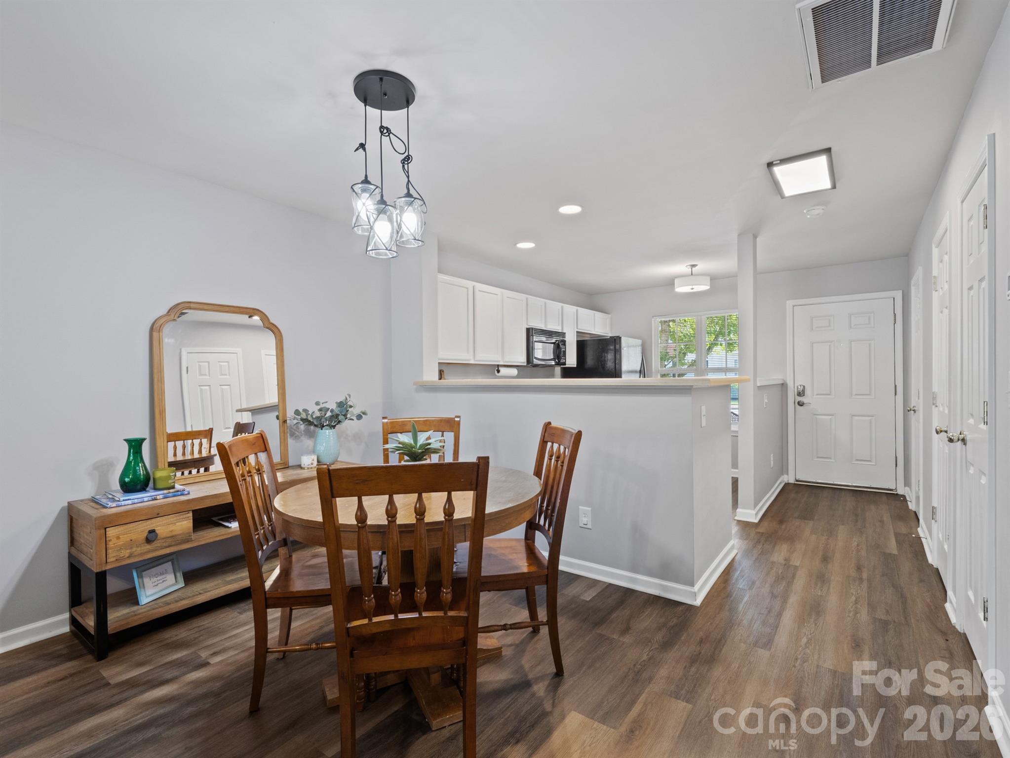 The Townes At Berkshire - Residential