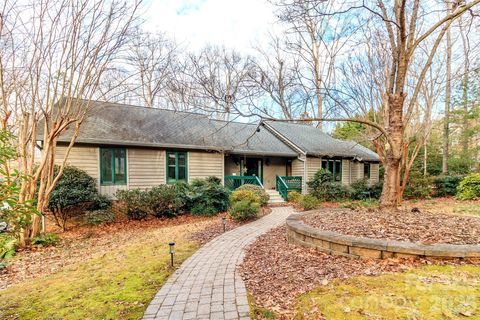Photo of 6111 Bittersweet Lane, Charlotte, NC 28270 (MLS # 4338052)