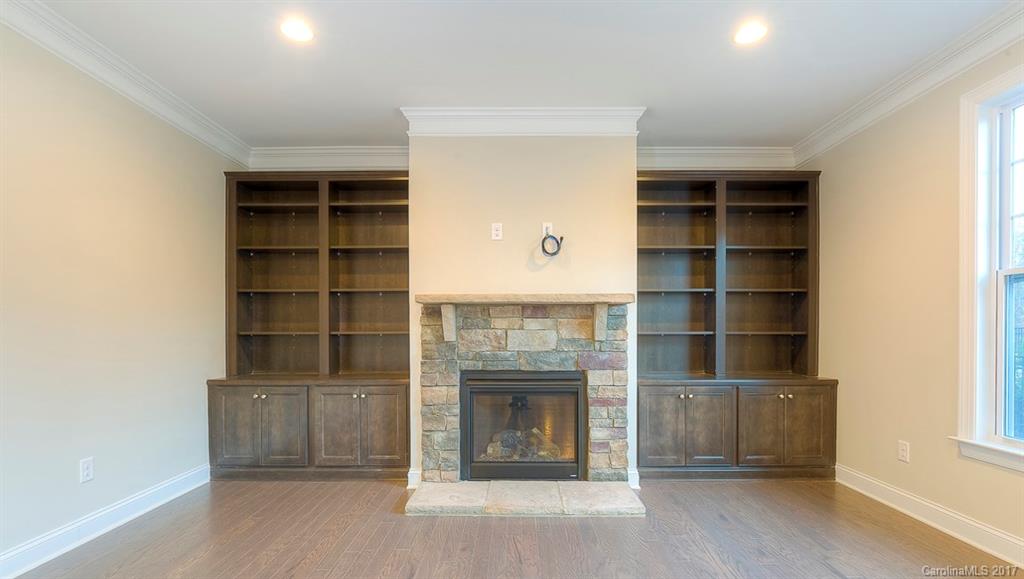 Lake Ridge - Residential