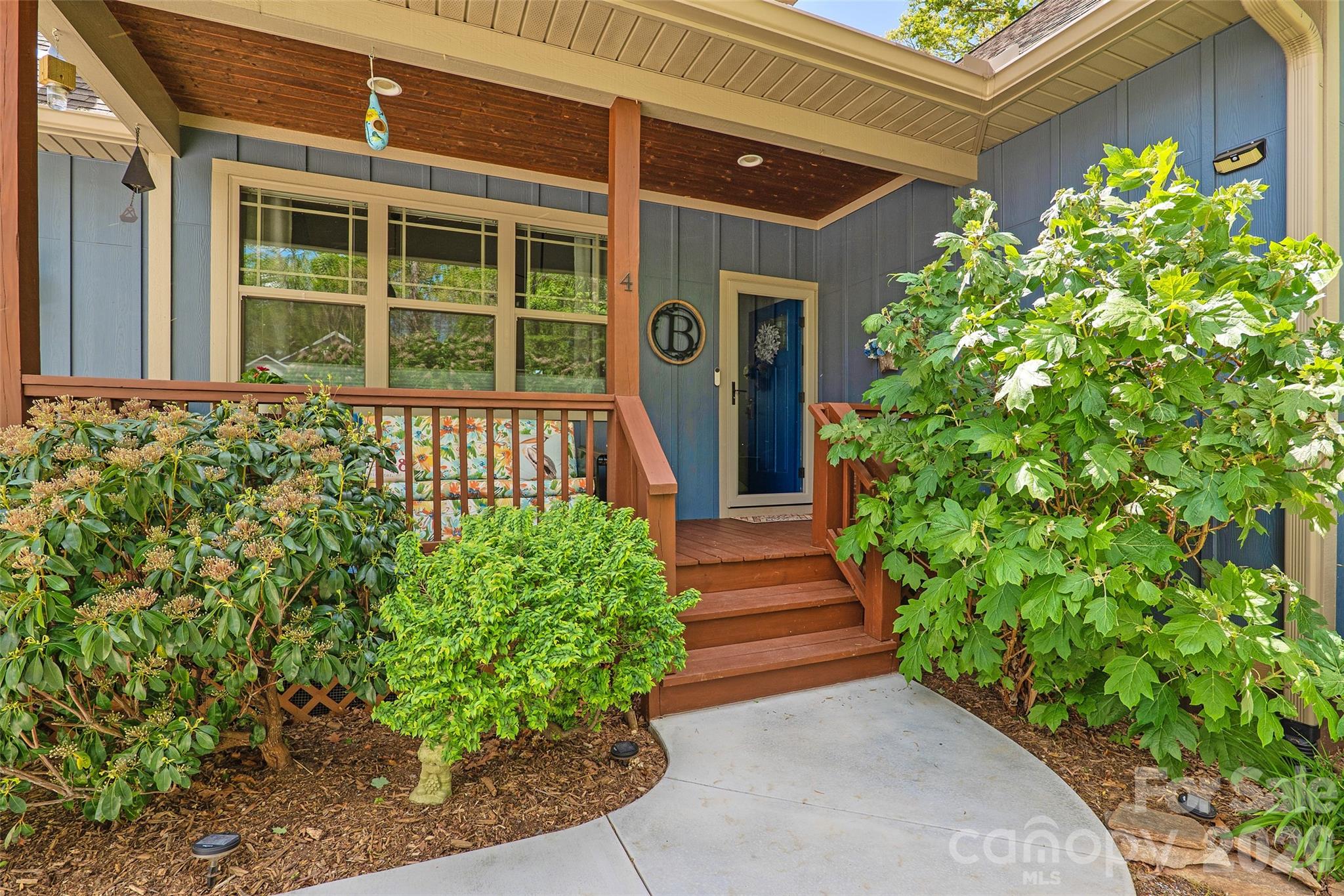 4 Oak Mountain Drive