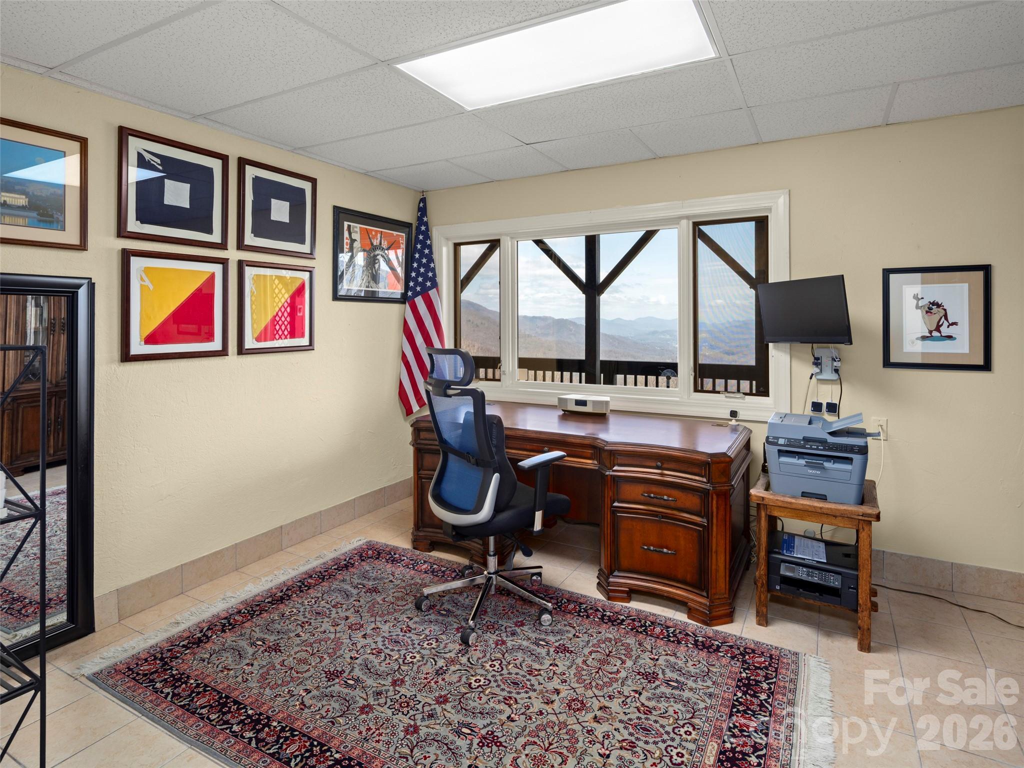 Walker-In-The-Hills - Residential