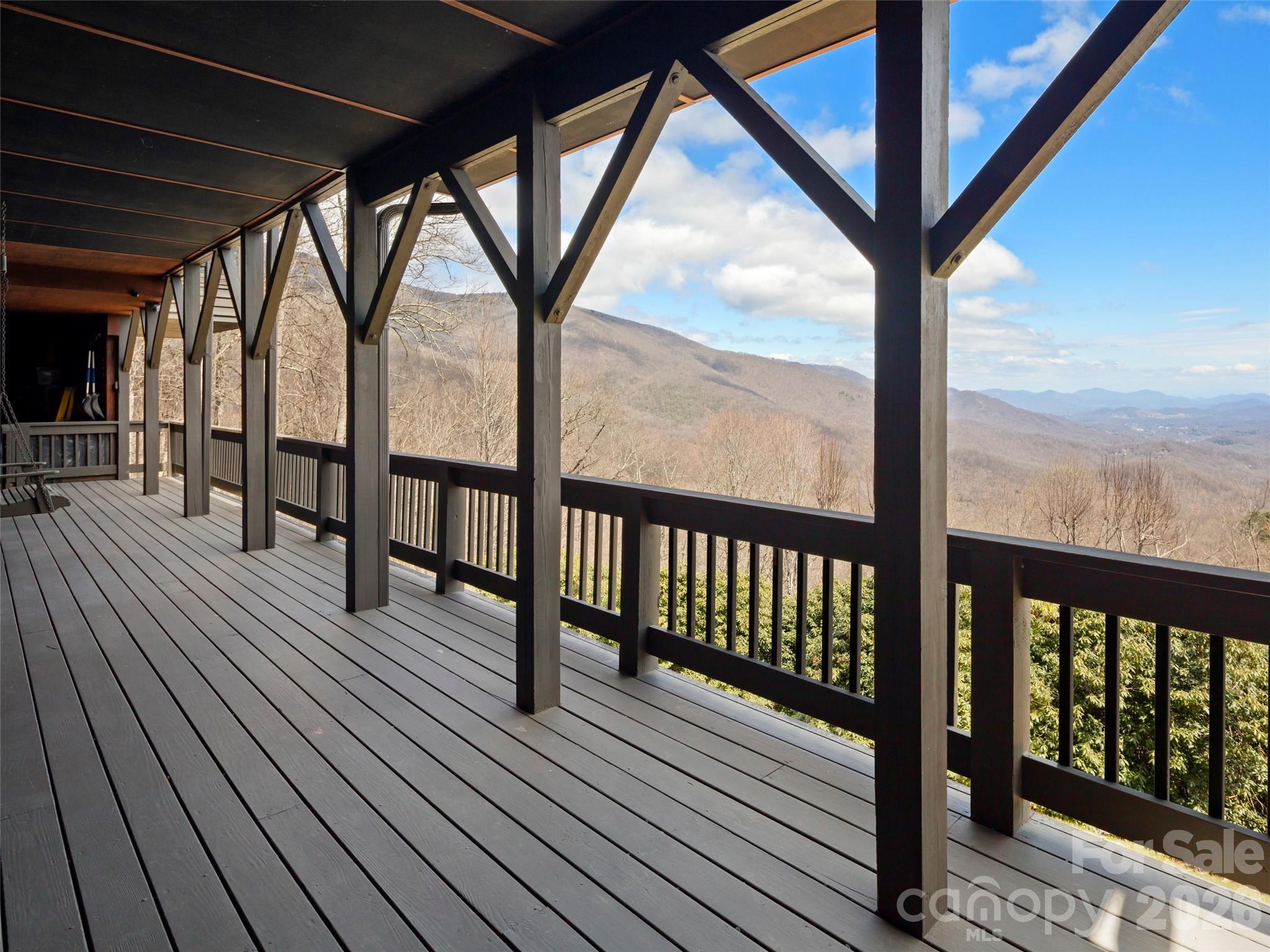 Walker-In-The-Hills - Residential