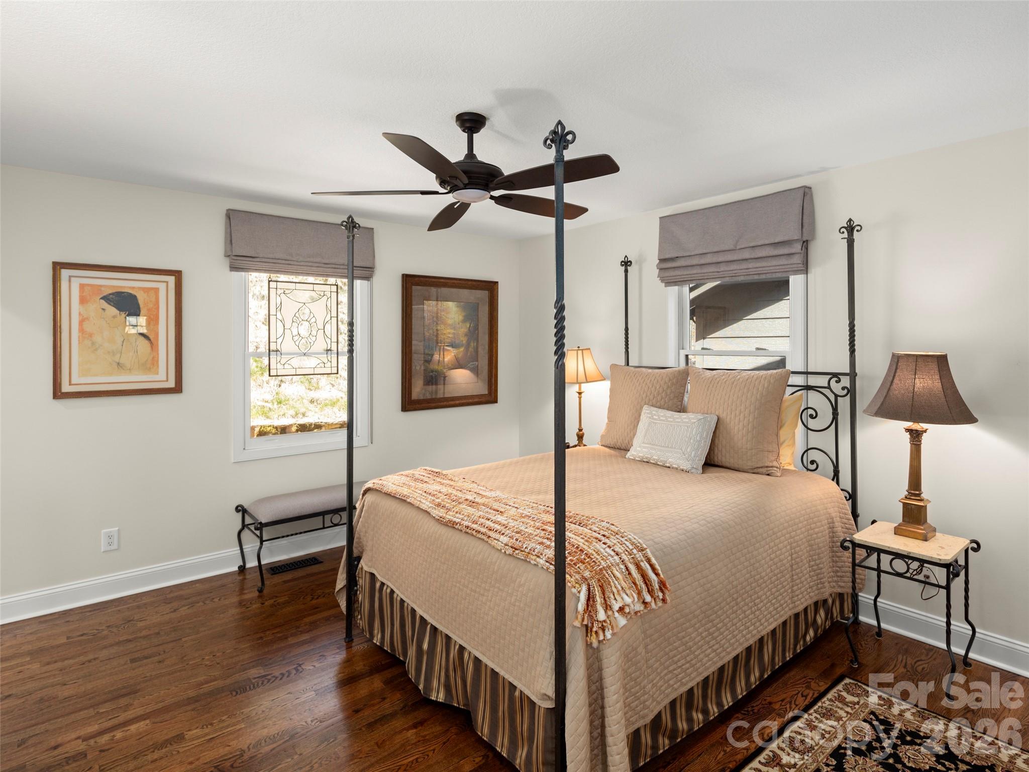 Walker-In-The-Hills - Residential