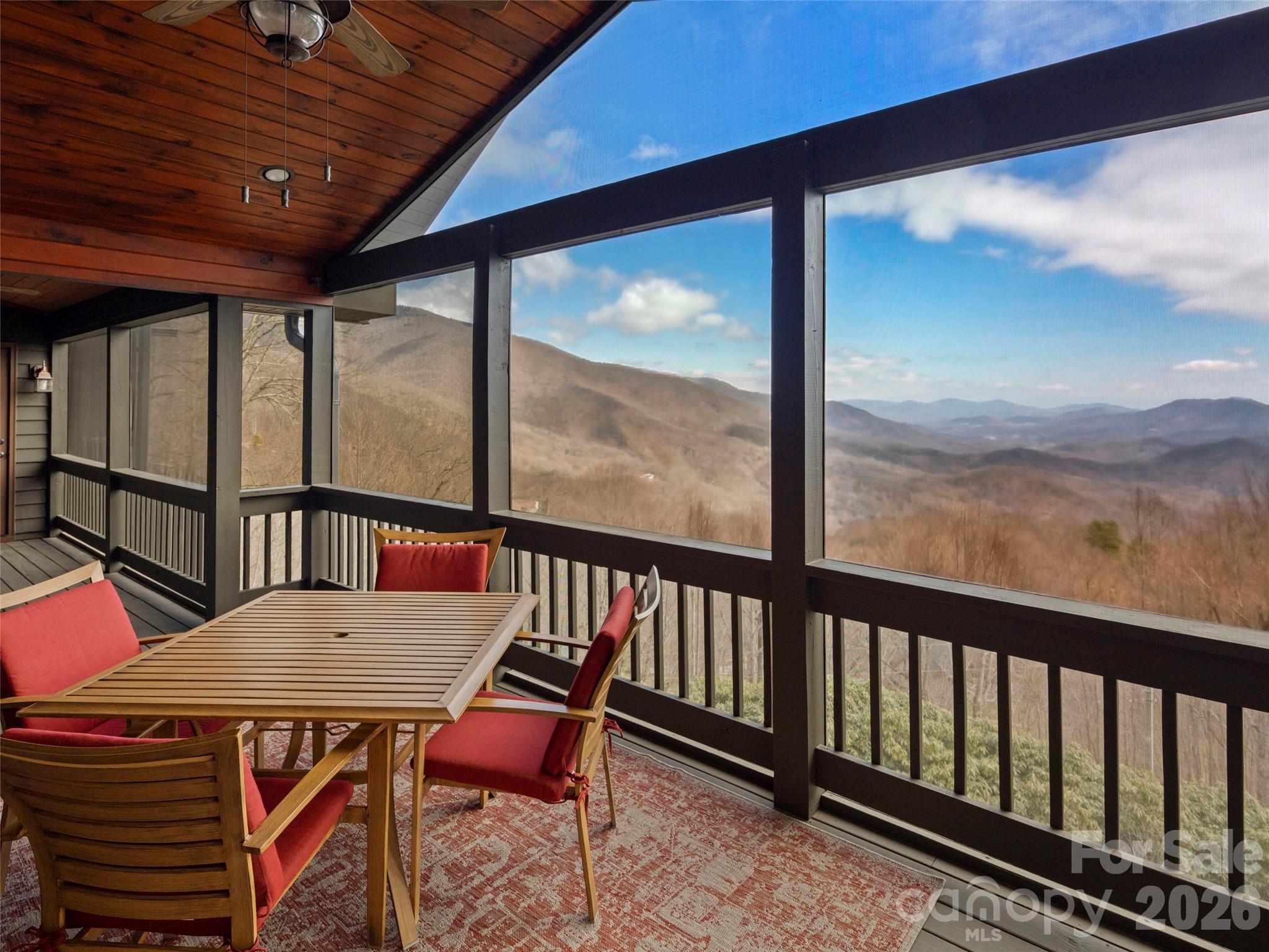 Walker-In-The-Hills - Residential